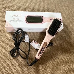 L’ange Le Vite Hairbrush Straightener